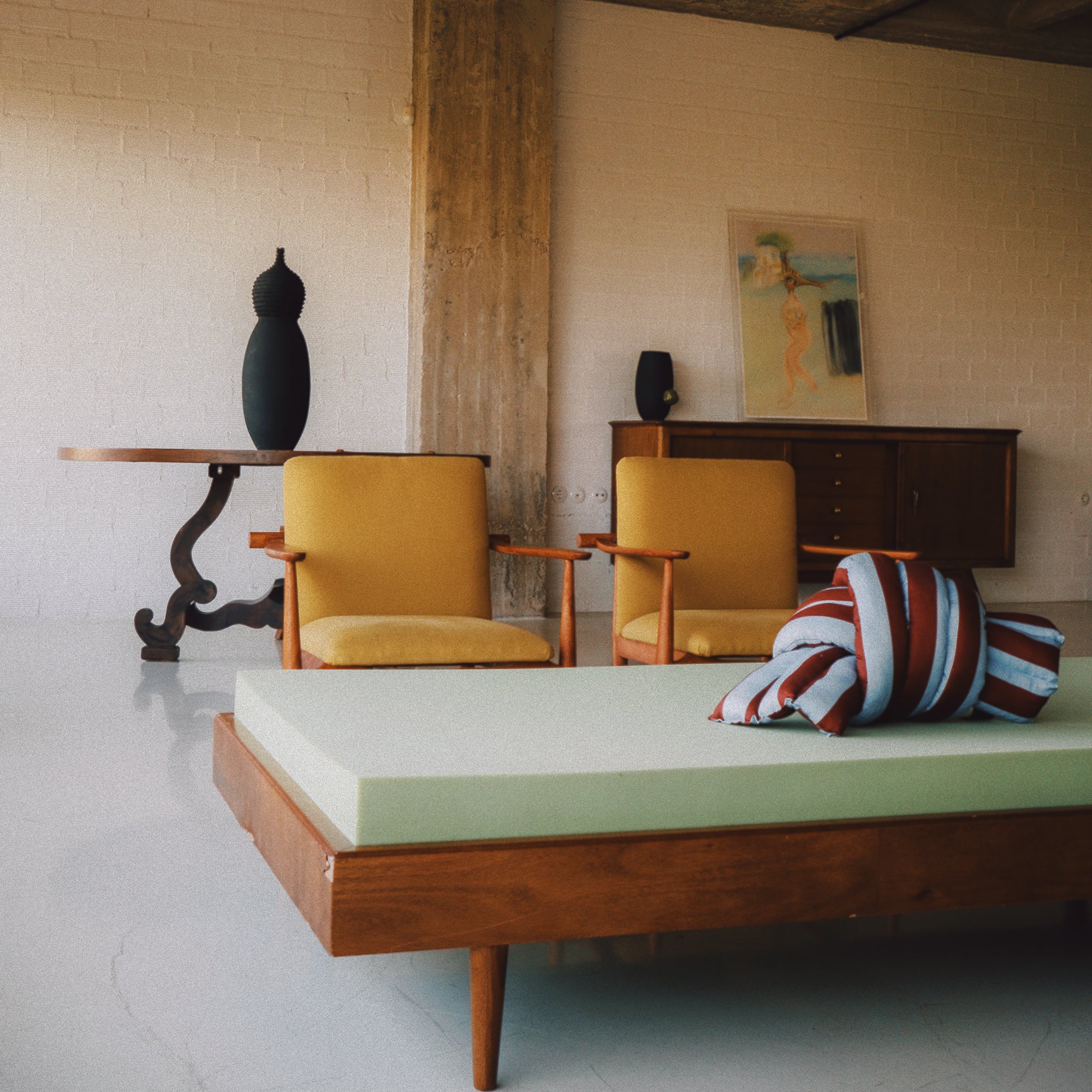 Musubi Cushion - Linen&Rayon | Candy Stripes in Steel Blue x Burgundy