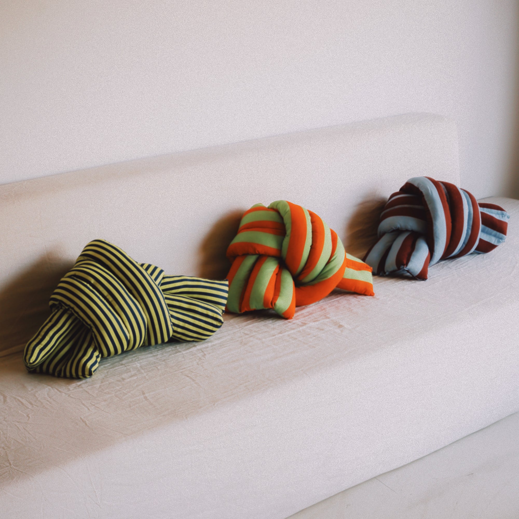 Musubi Cushion - Linen&Rayon | Candy Stripes in Steel Blue x Burgundy