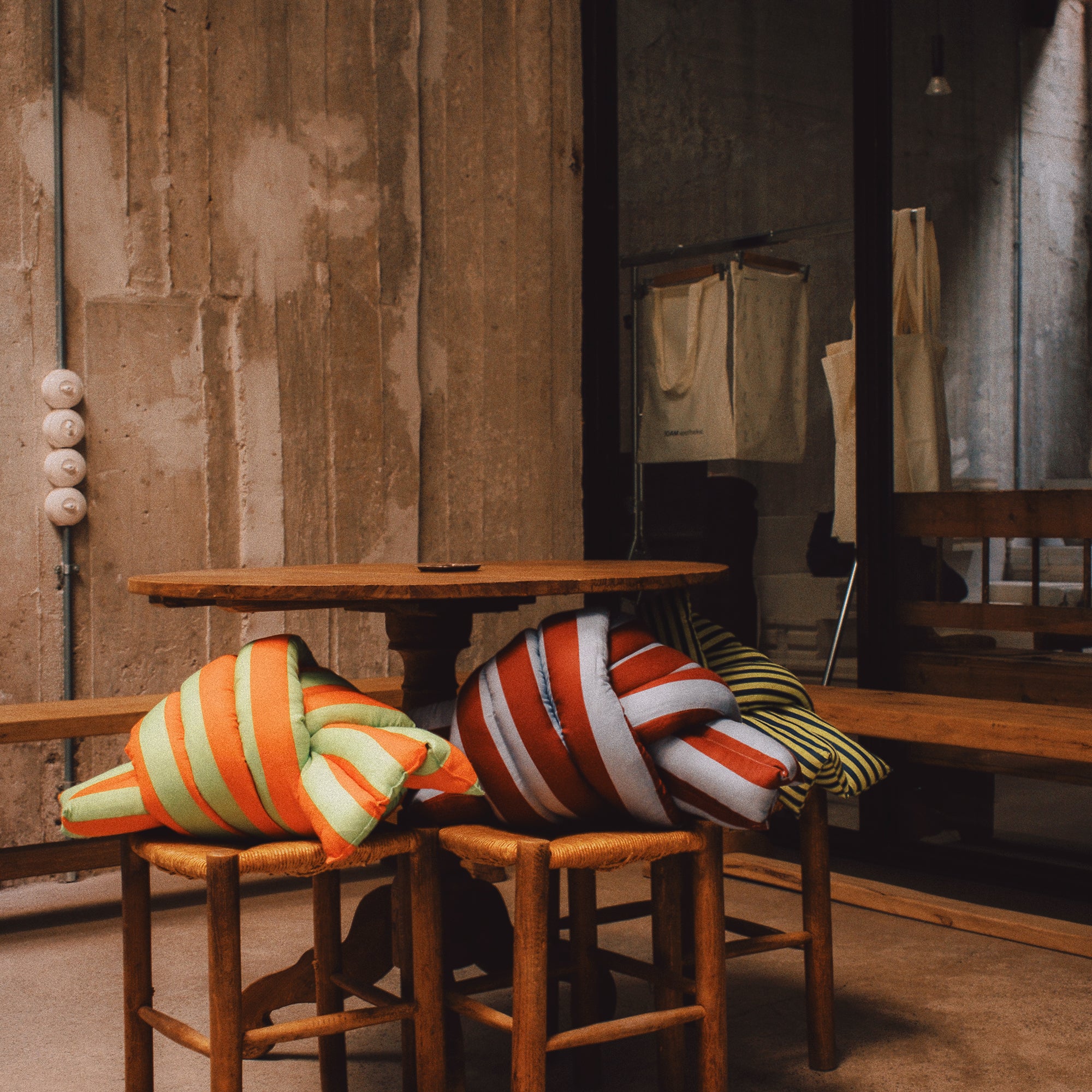 Musubi Cushion - Linen&Rayon | Candy Stripes in Steel Blue x Burgundy