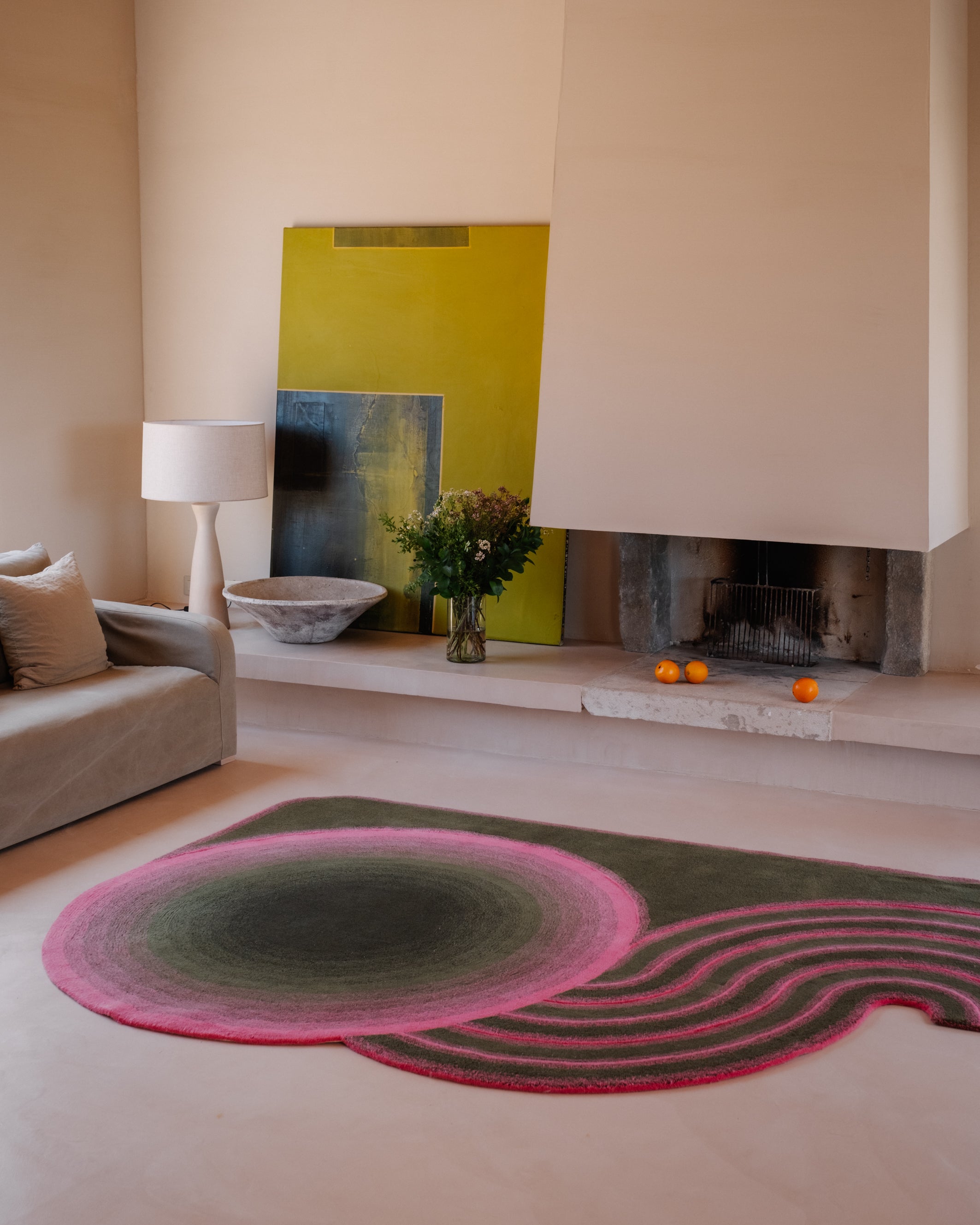 Wavy Gradient Rug - Khaki x Neon Pink