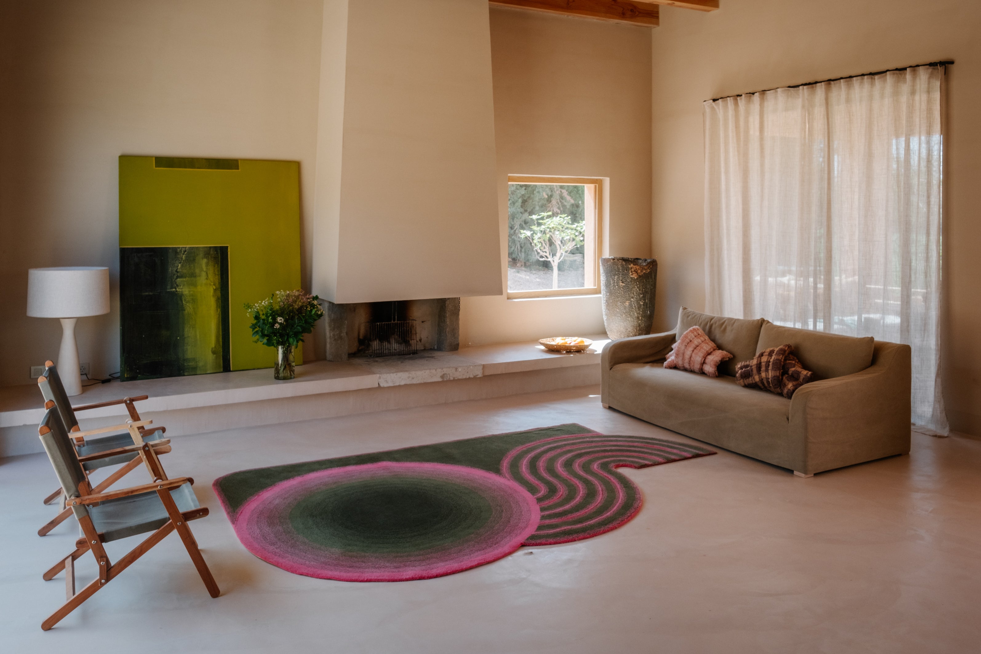 Wavy Gradient Rug - Khaki x Neon Pink