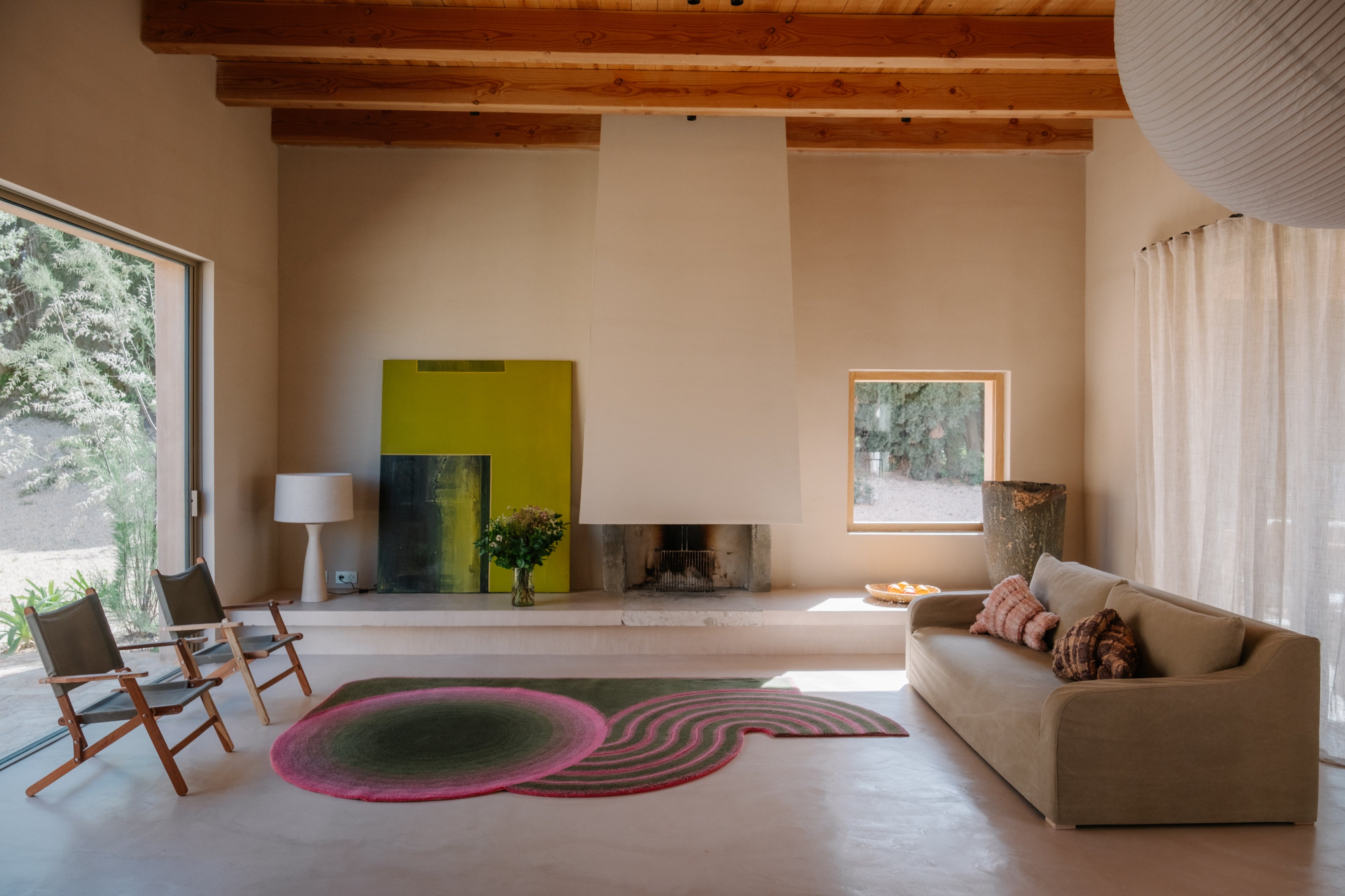 Wavy Gradient Rug - Khaki x Neon Pink