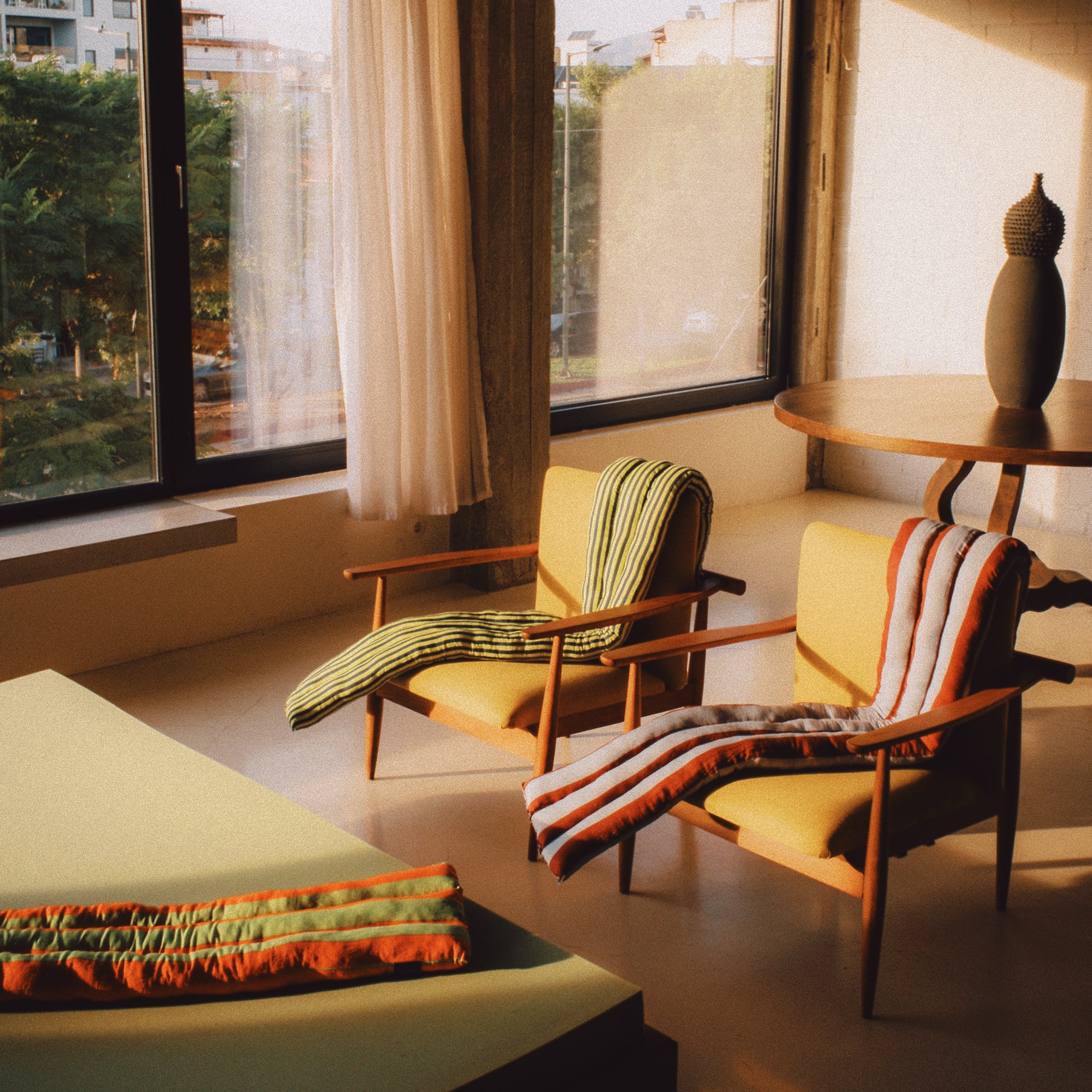 Musubi Cushion - Linen&Rayon | Candy Stripes in Chartreuse Yellow x Midnight Navy
