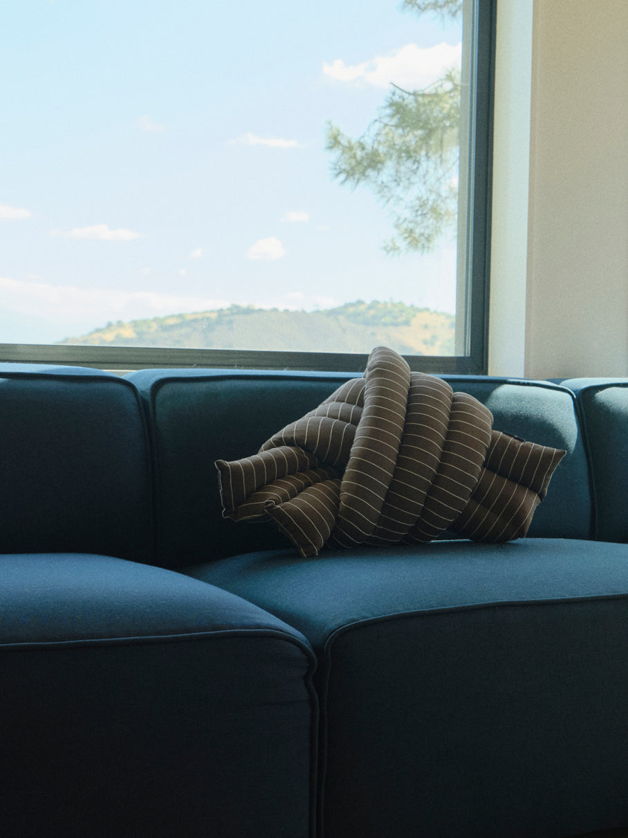 Musubi Cushion – Rayon Mole Border | Ottoman Coffee
