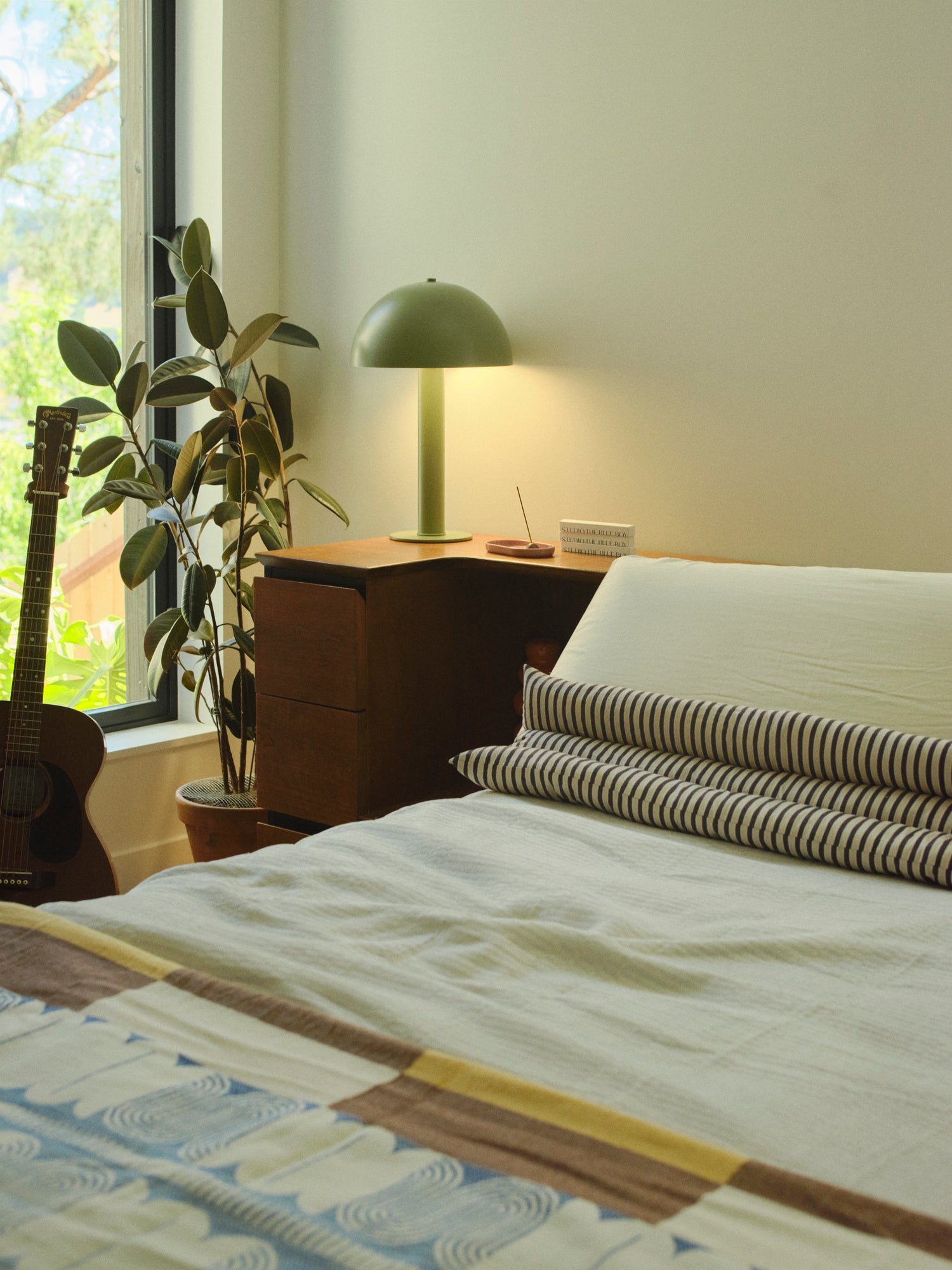 Musubi Cushion - Cotton Borders | Bistro Brown