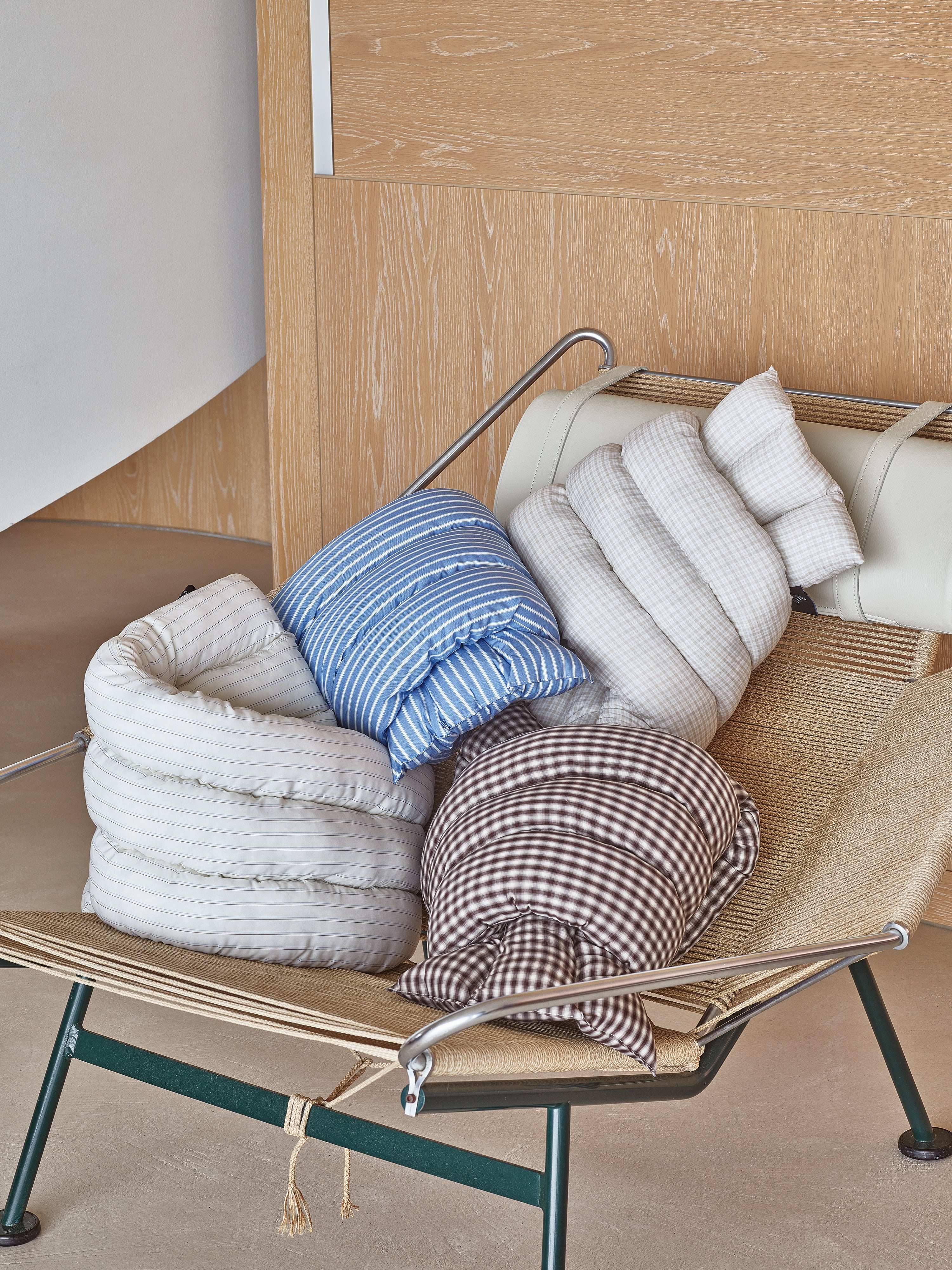 Musubi Cushion – Lyocell Checks | Nordic Sand Summer