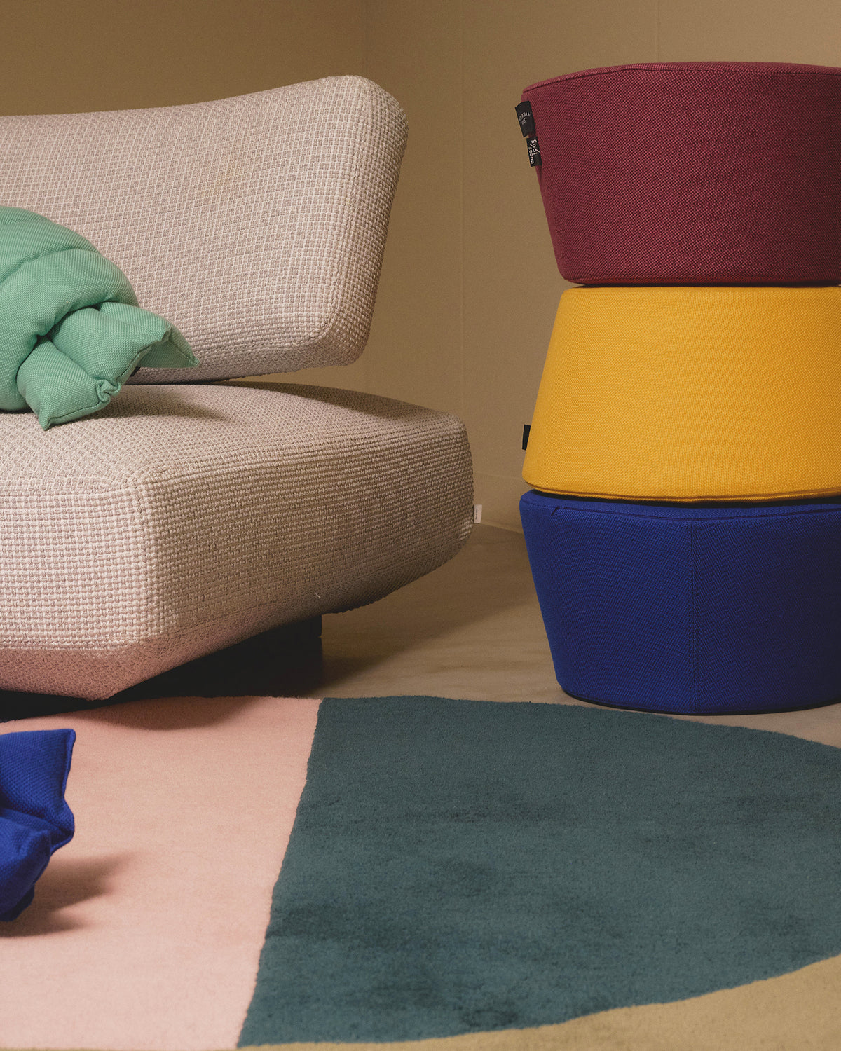 Godama Cushion – Wool Blend | Azuki Pink