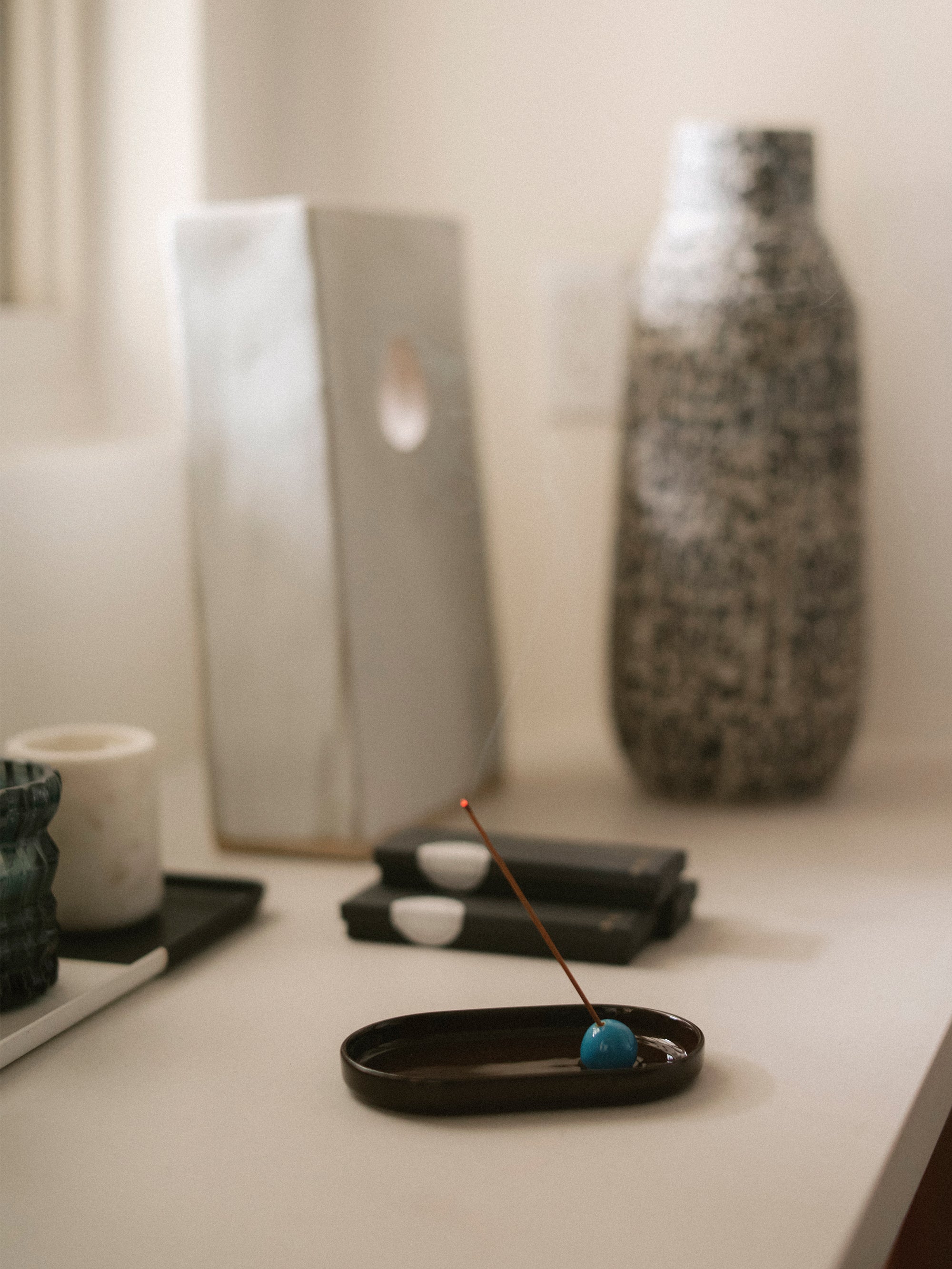 Incense holder(Hasamiyaki)- Earth x Ice