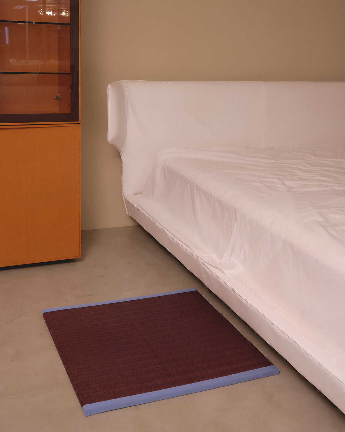 Square Tatami Mat – Burgundy Igusa with Ice Blue Edge