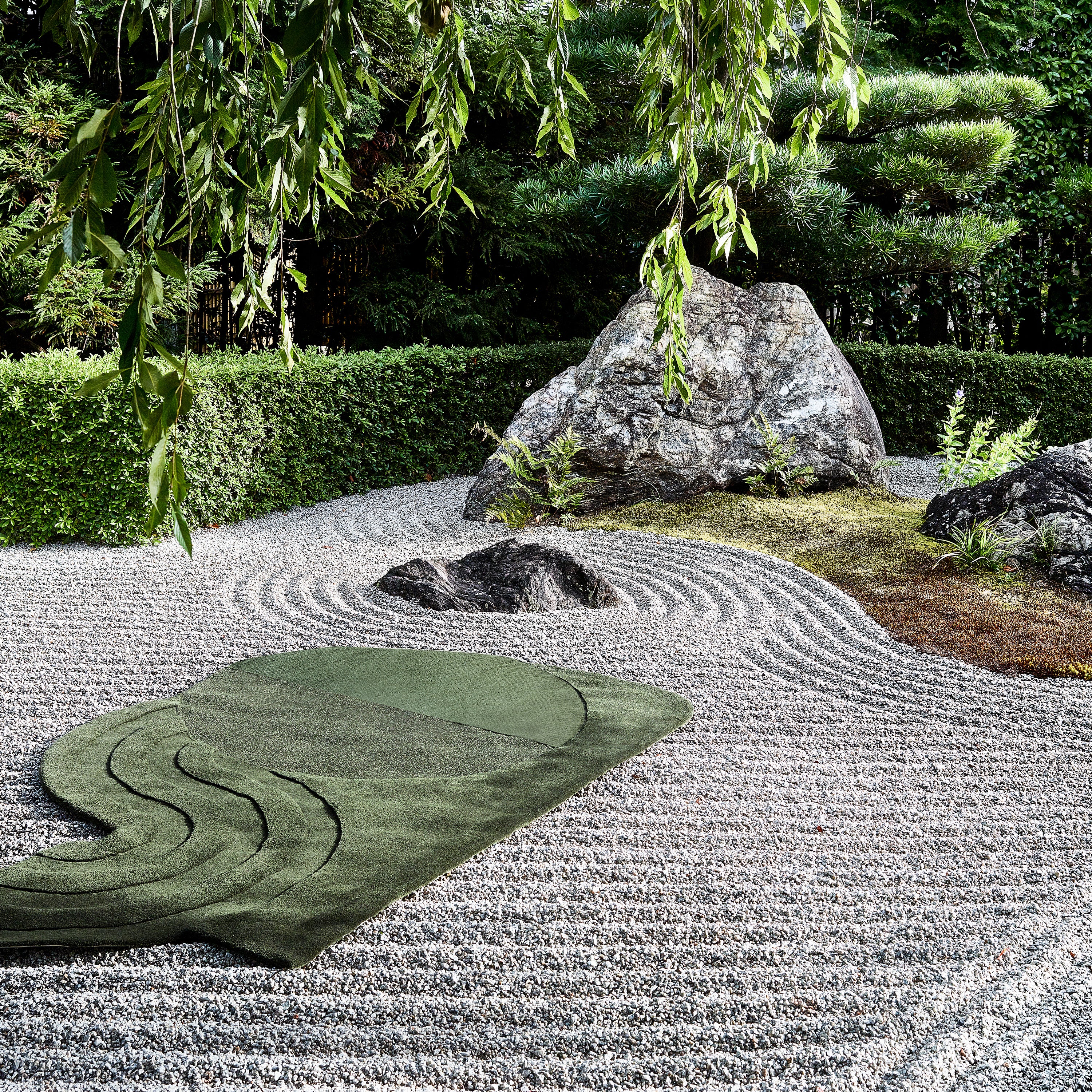 Wavy Gradient Rug - Matcha Deep Green