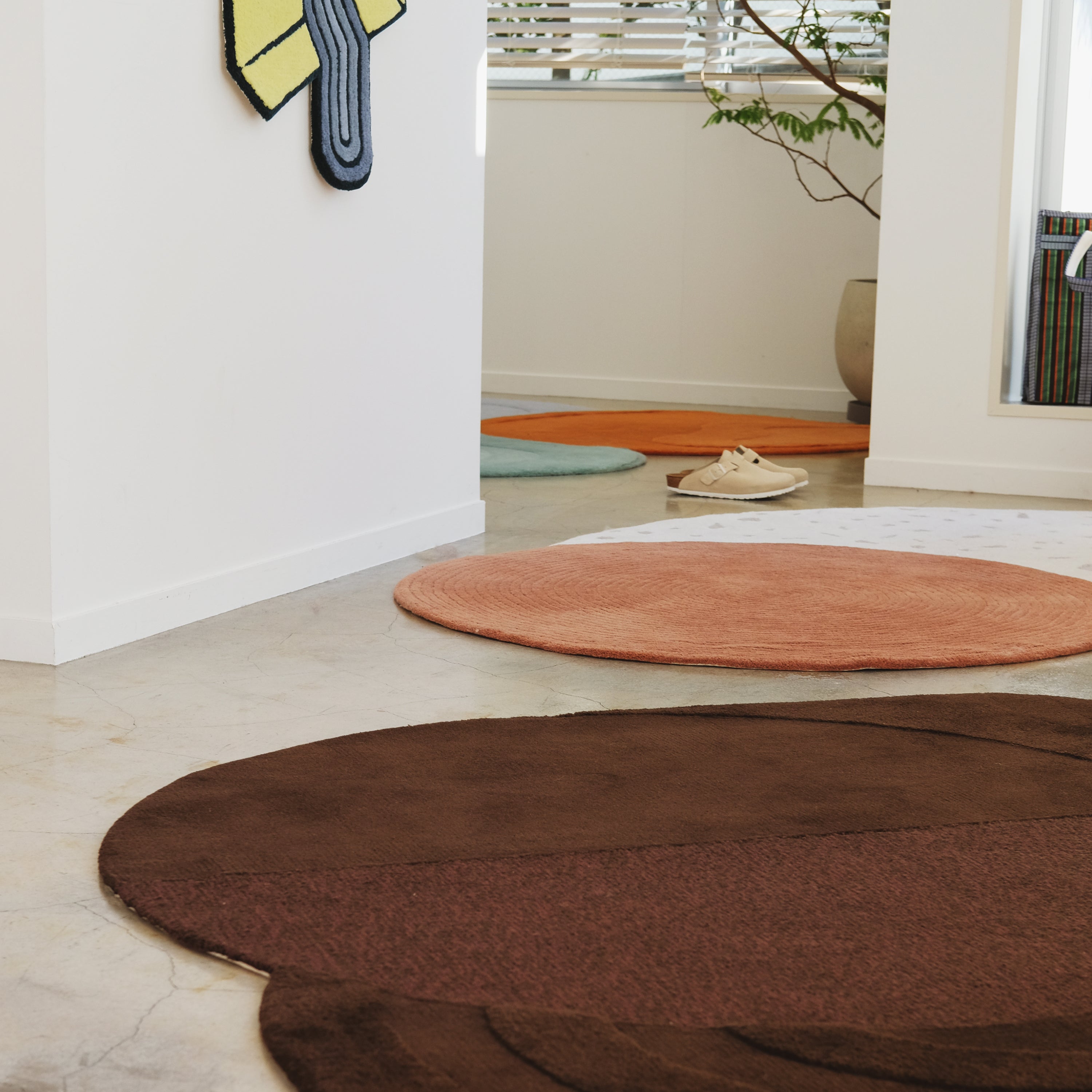 Wavy Gradient Rug - True Brown