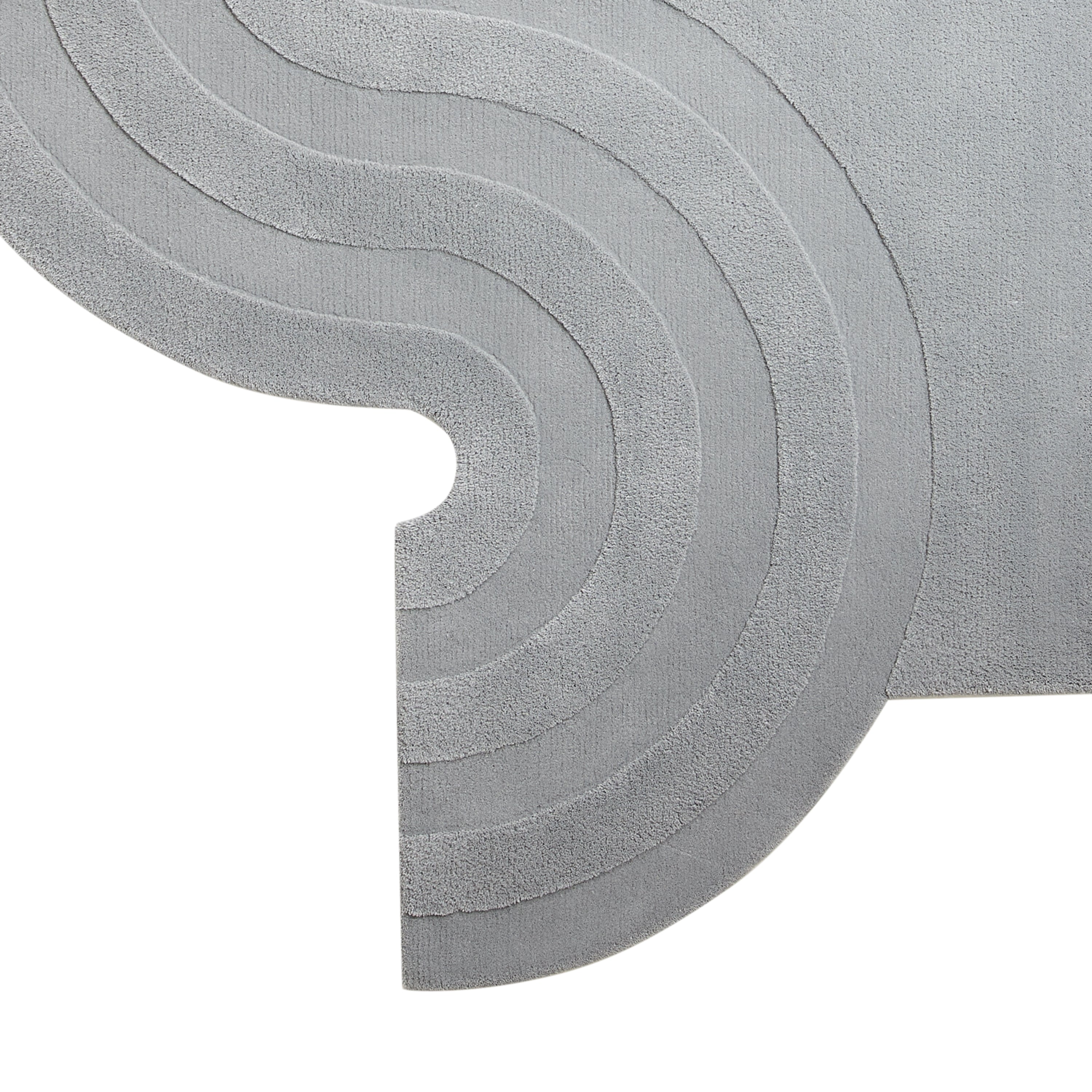 Wavy Gradient Rug - Light Gray