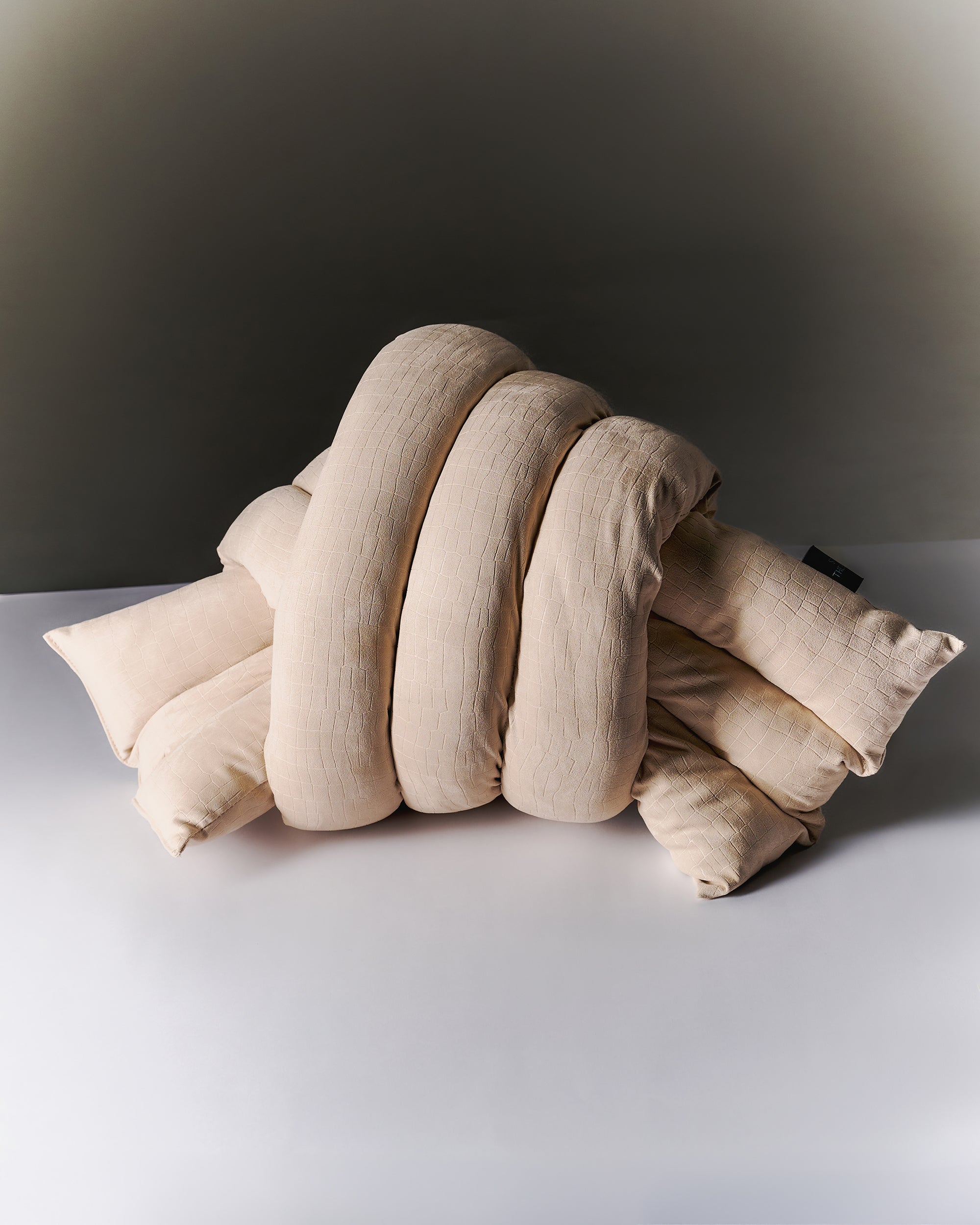 Musubi Cushion - Velours Croco | Parisian Cream