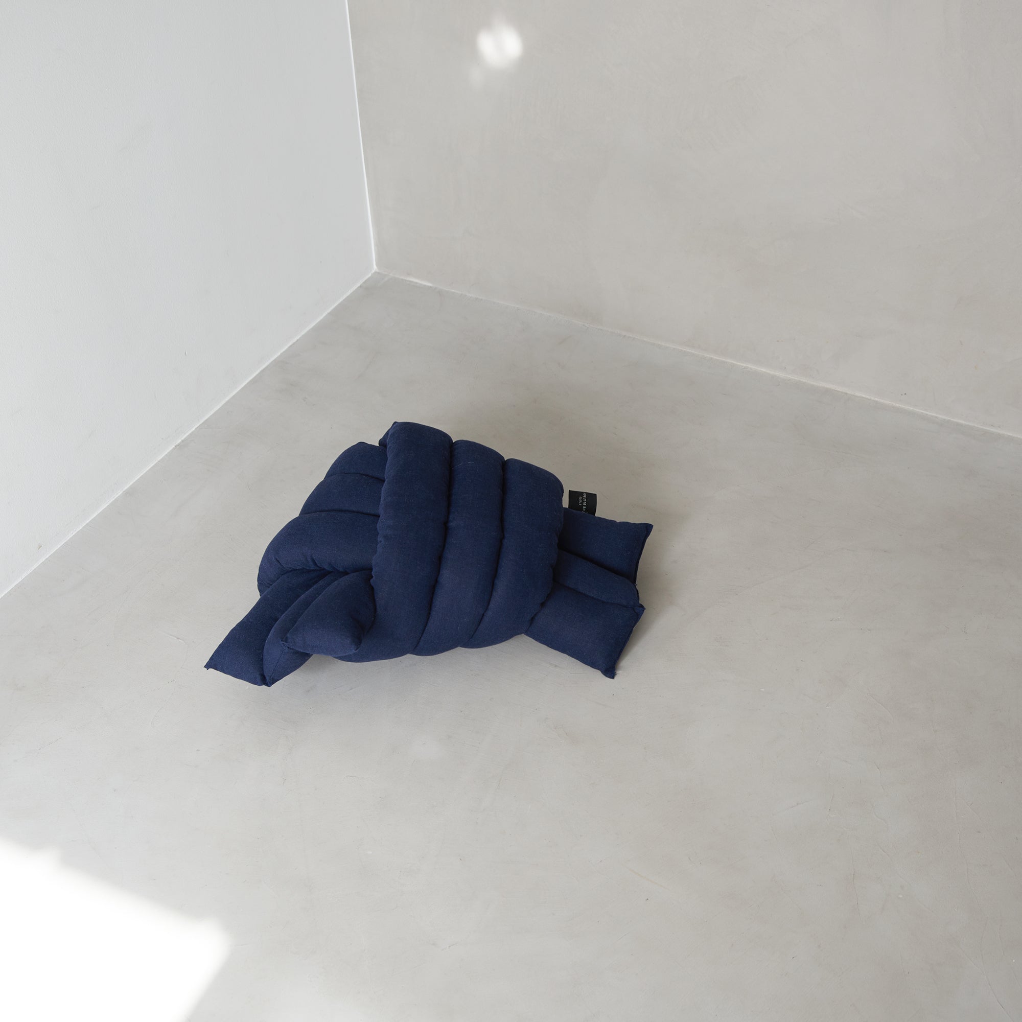 Musubi Cushion - Linen | Navy Blue