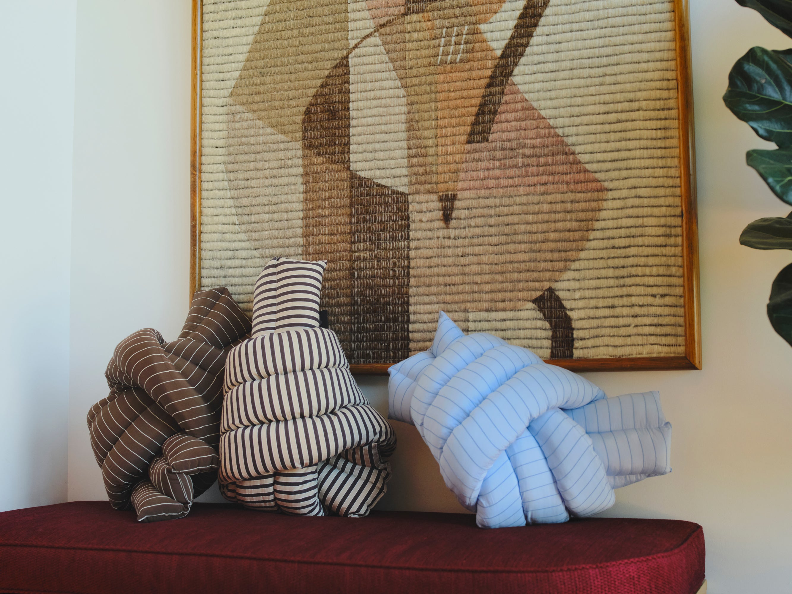 Musubi Cushion – Rayon Mole Border | Bosporus Blue