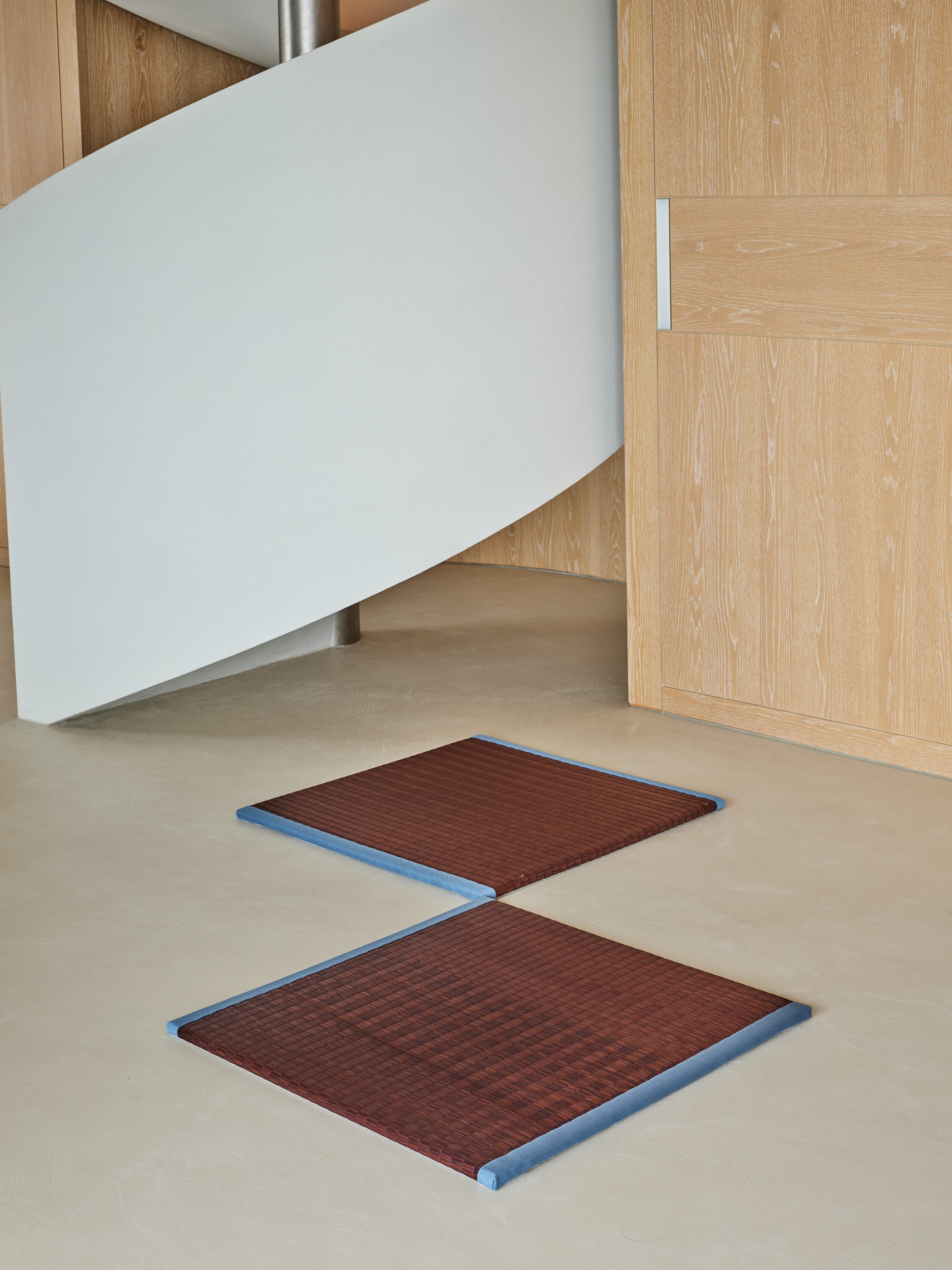 Square Tatami Mat – Burgundy Igusa with Ice Blue Edge