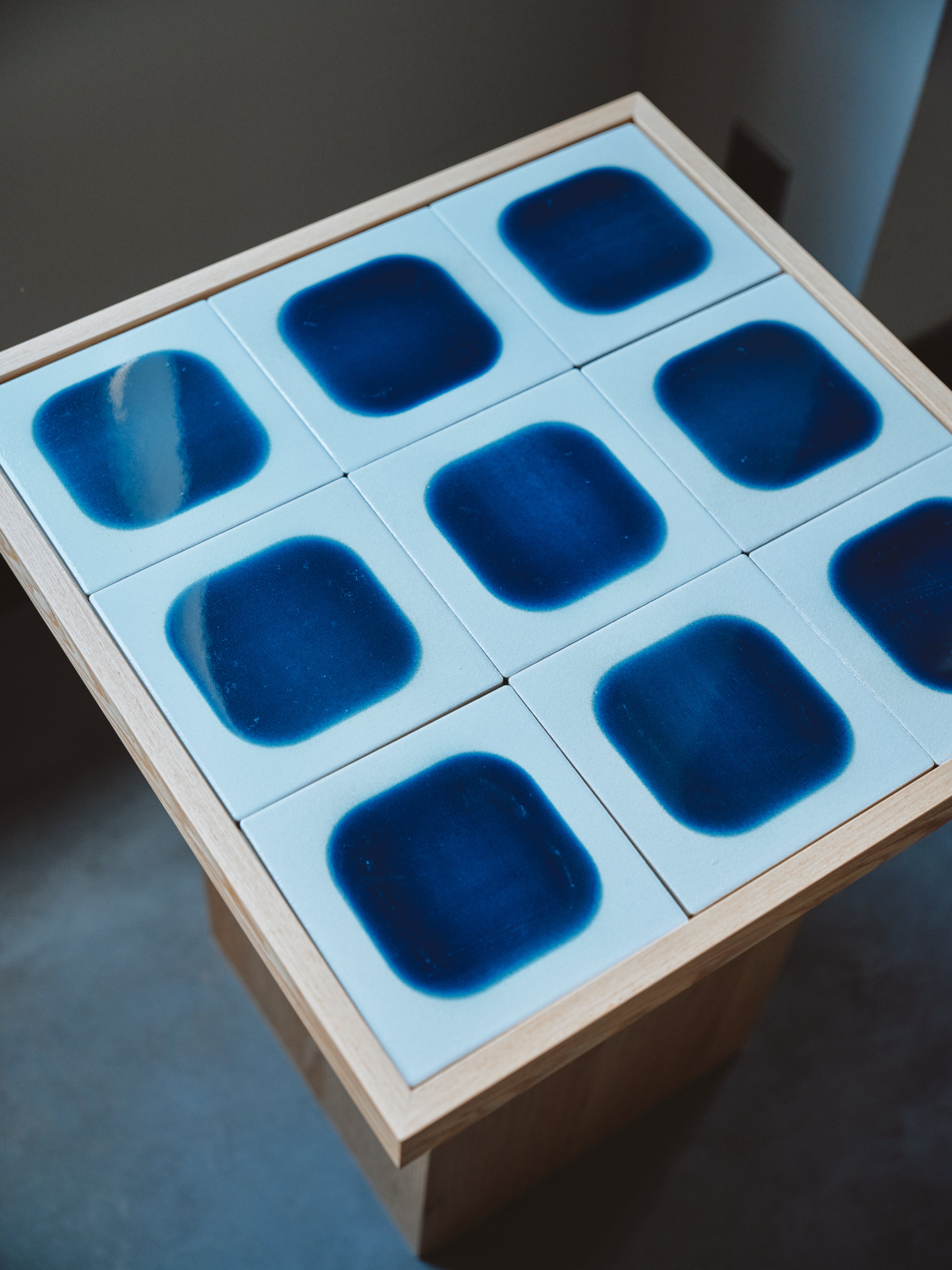 The Square Tile – Ivory × Ocean Blue Gradient Edge