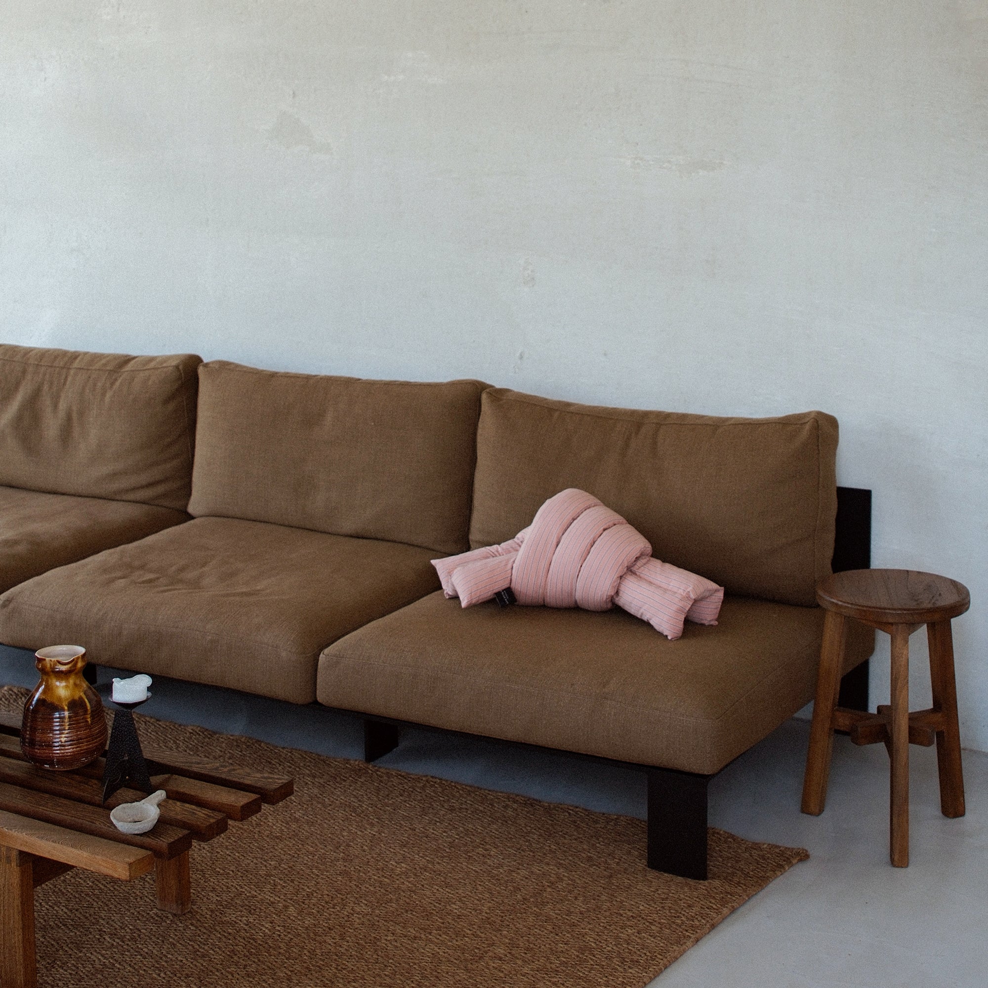 Musubi Cushion - Cotton Double Stripes | Litchi Skin