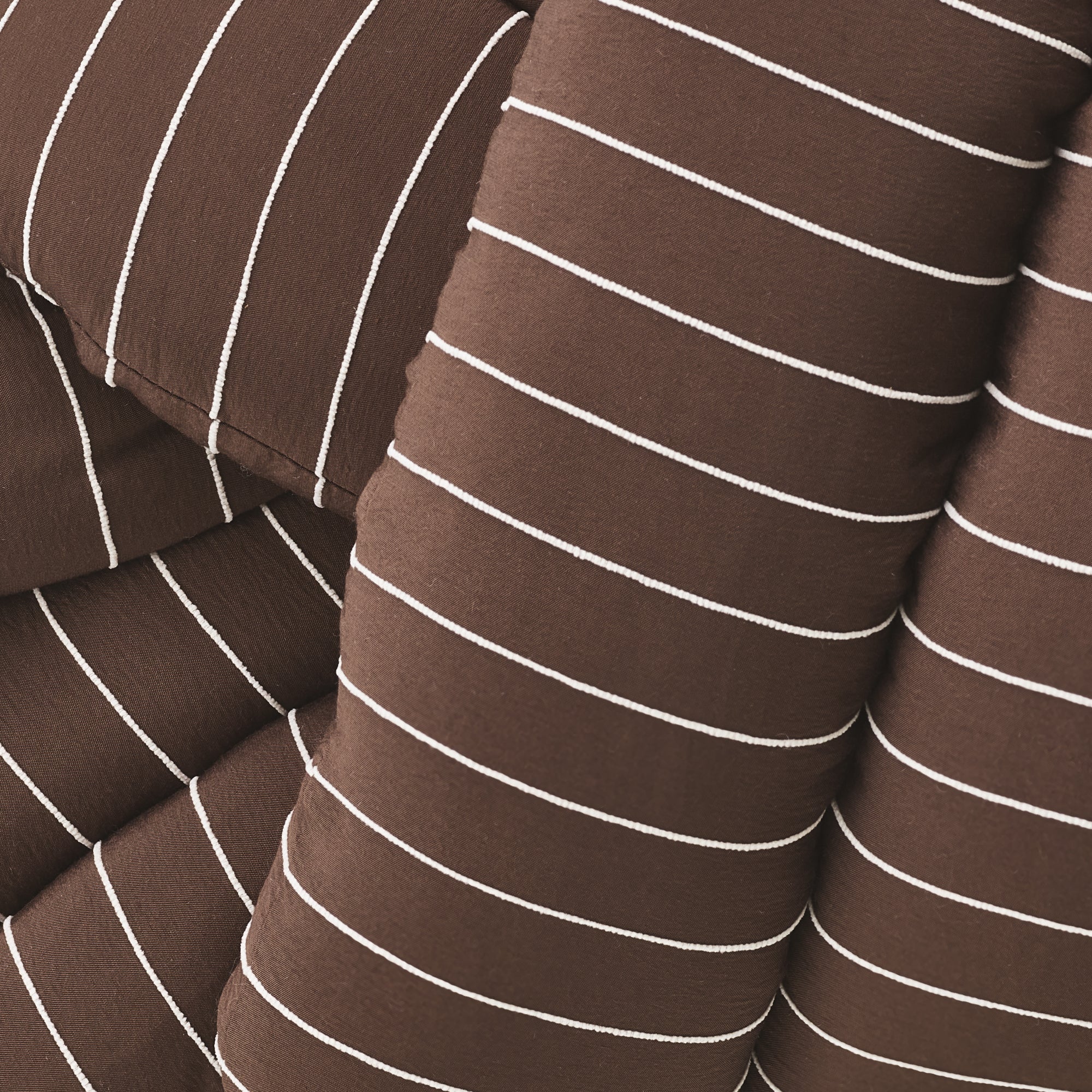 Musubi Cushion – Rayon Mole Border | Ottoman Coffee