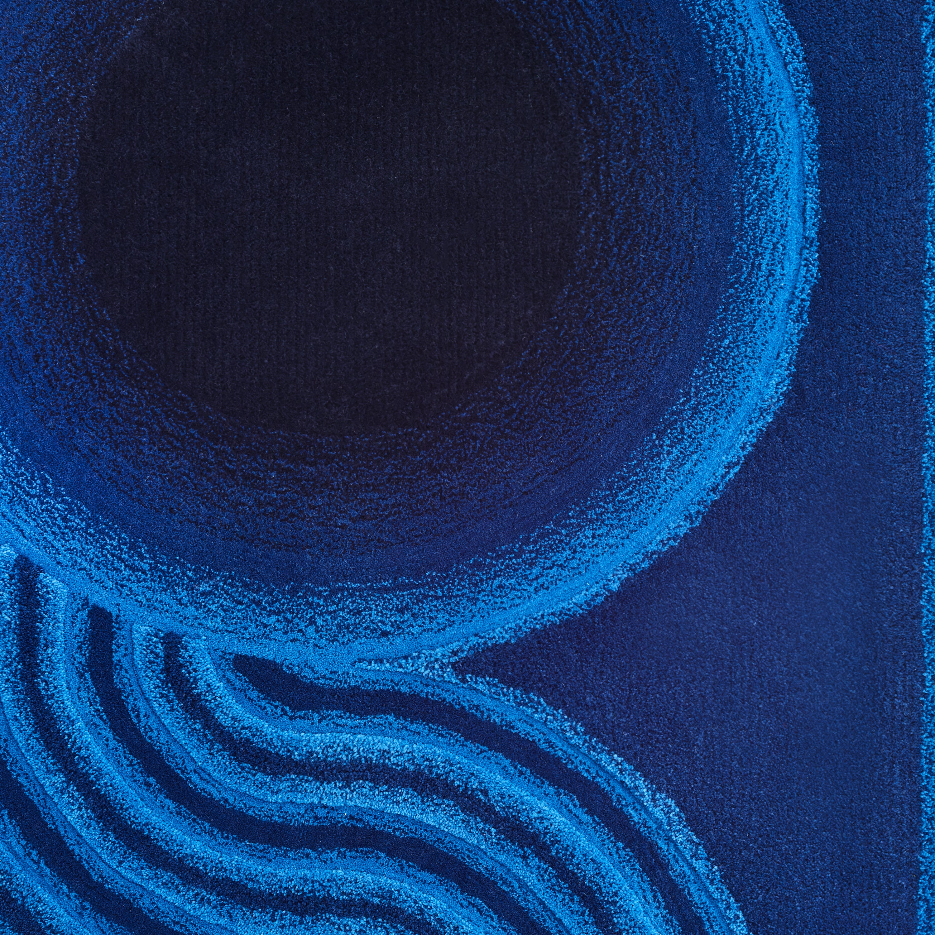Wavy Gradient Rug Medium - Navy Fade