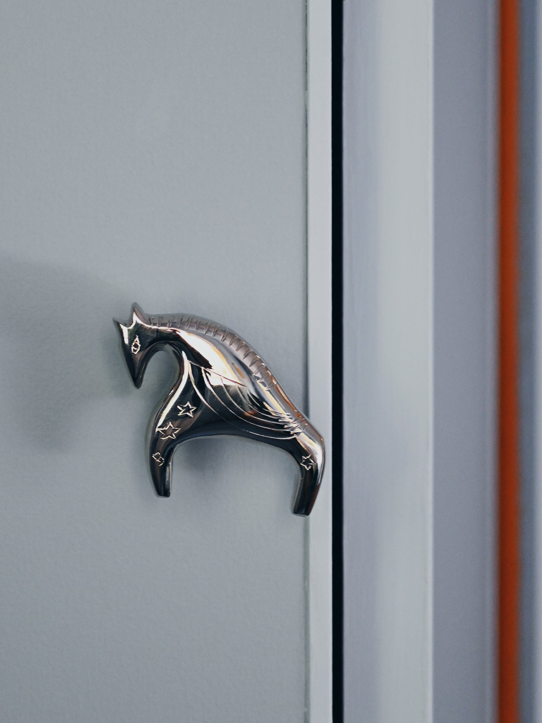 【Limited】Dreaming Horse Cabinet Knob – Silver-plated brass