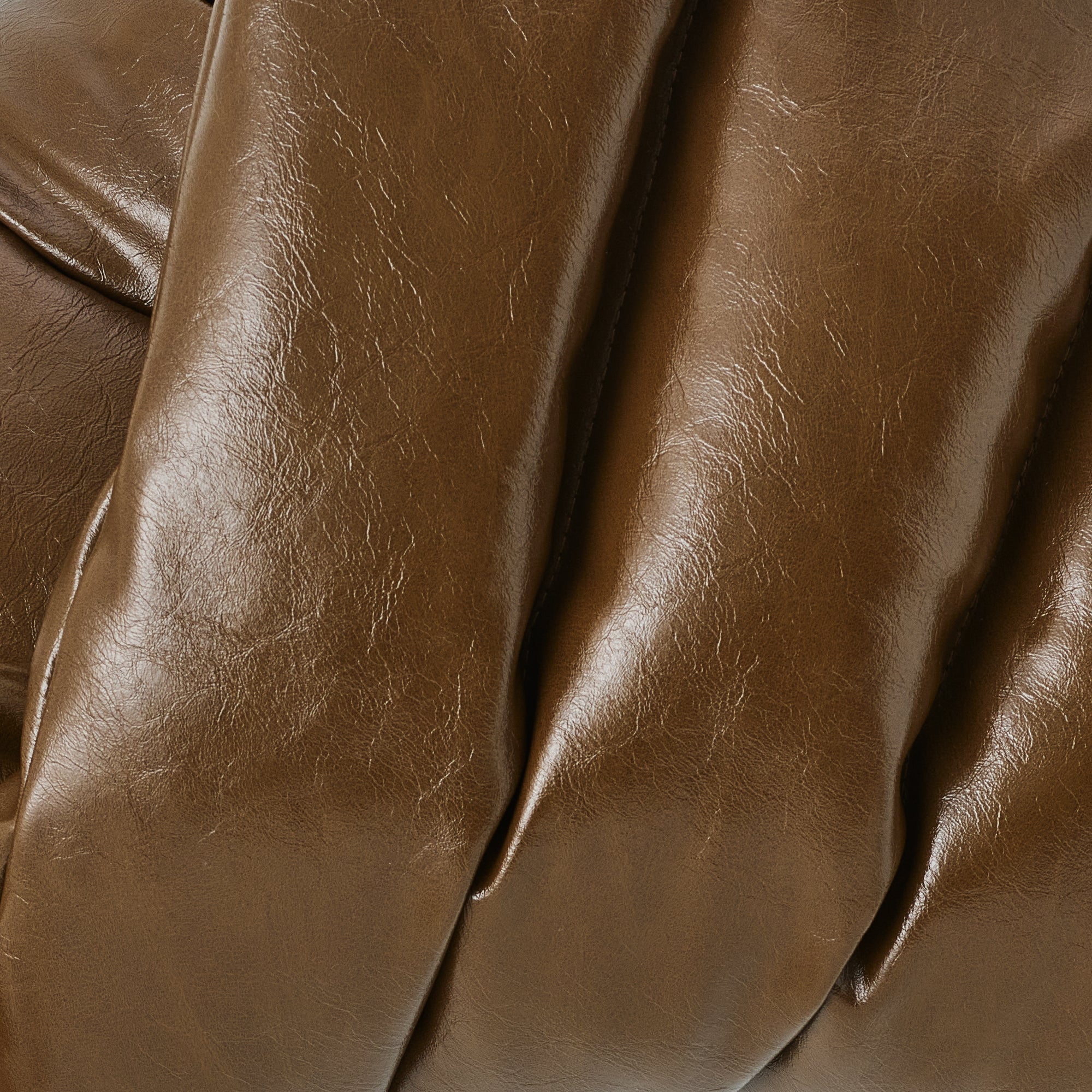 【PRE-ORDER】Musubi Cushion - Patent Leather | Montmartre Camel