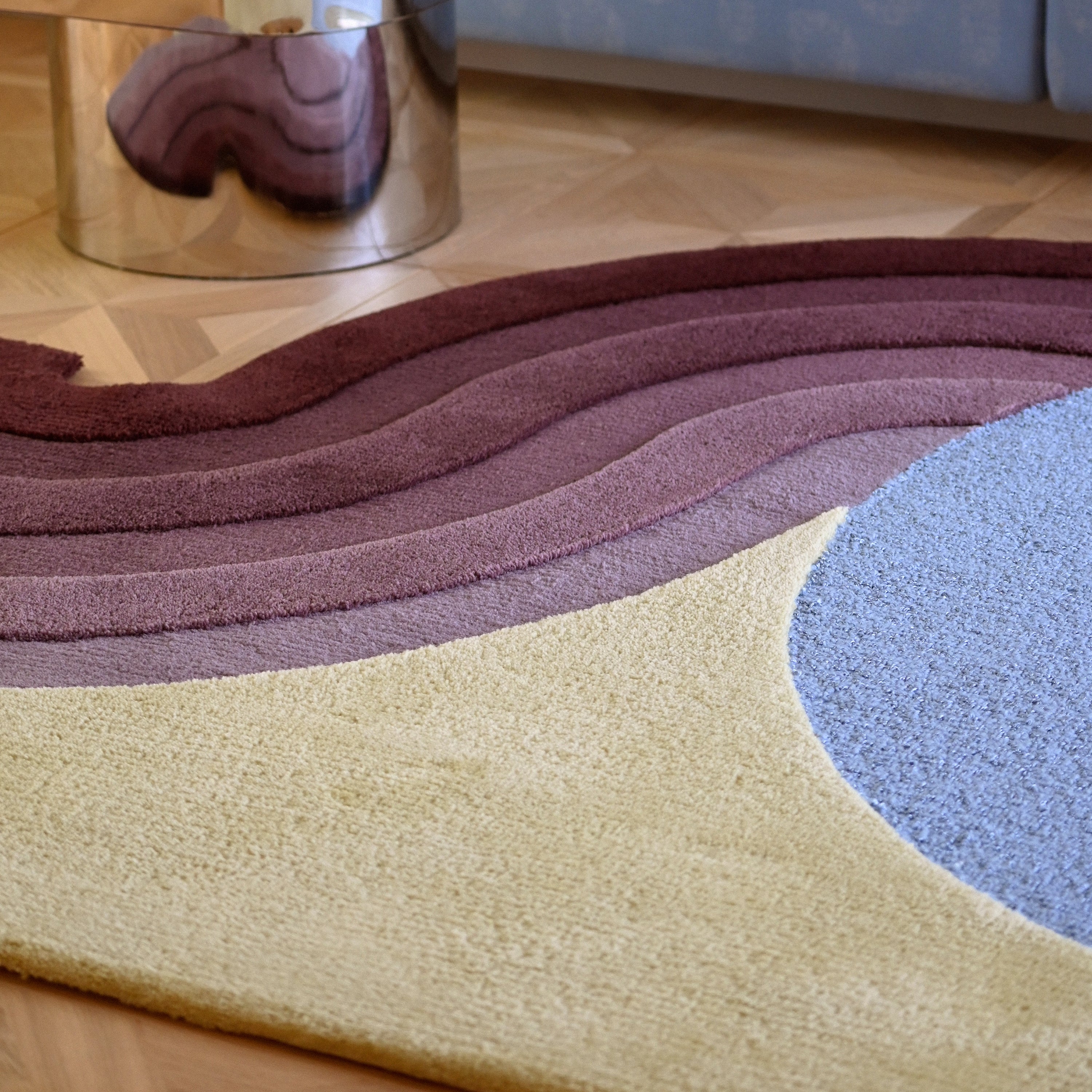 Wavy Gradient Rug – Iris