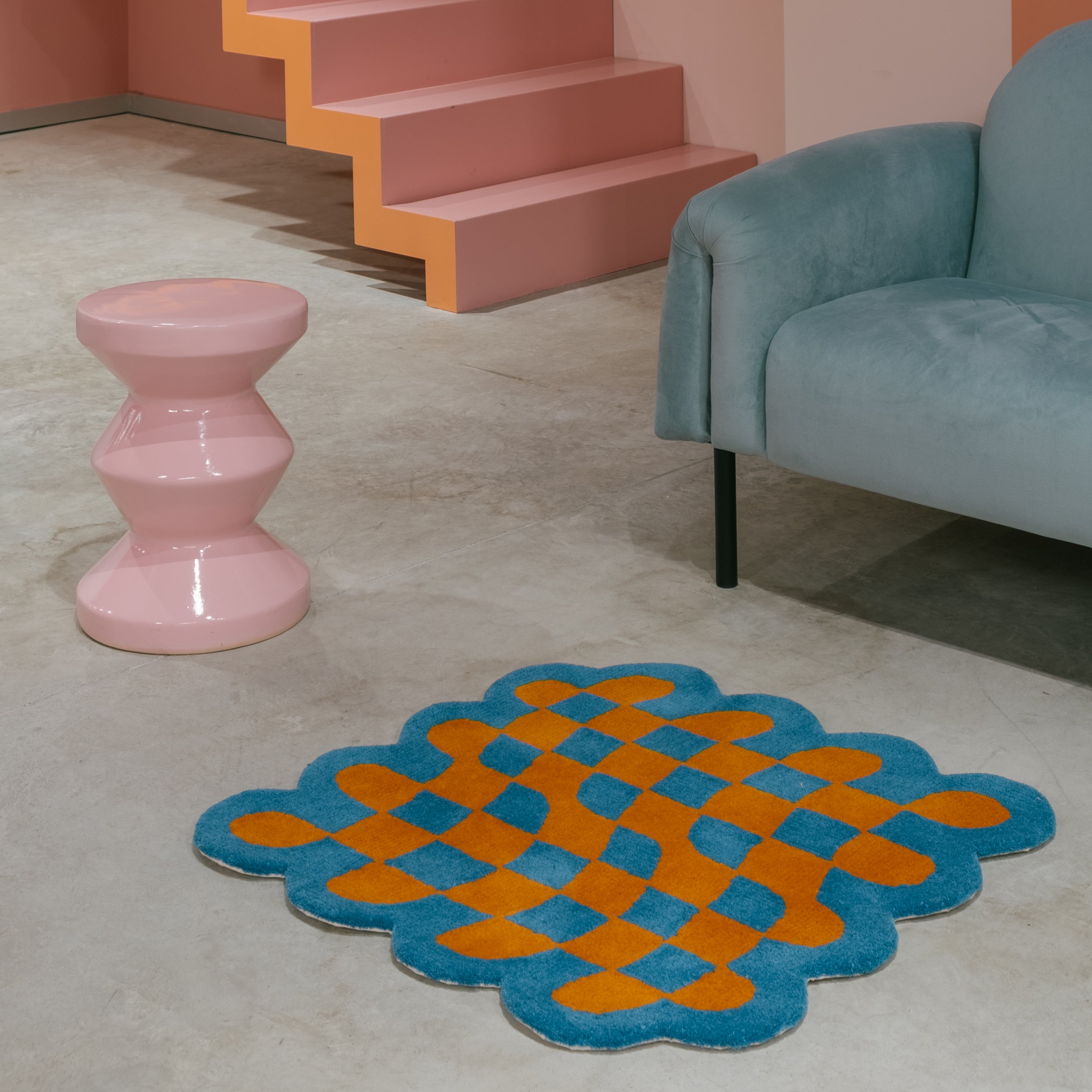 Wavy chess board rug - Mediterranean blue x Jaffa orange