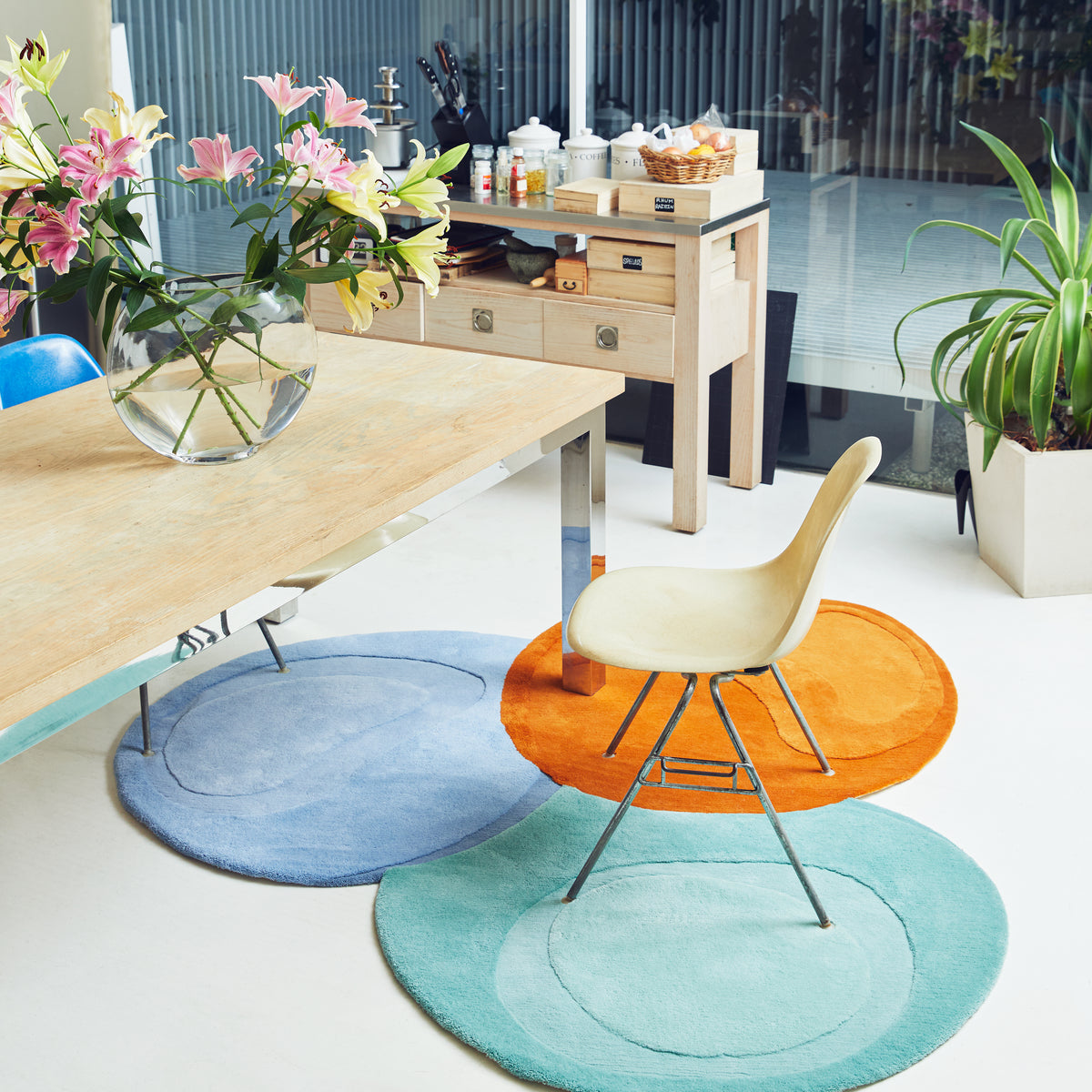 Sculpted Liquid Rug - Creamy pistachio x Creamy ice blue x Jaffa orang
